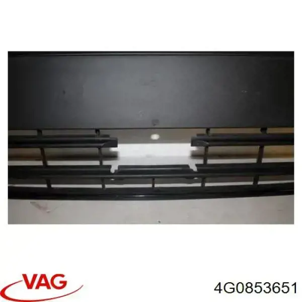 Atrapa chłodnicy 4G0853651 VAG