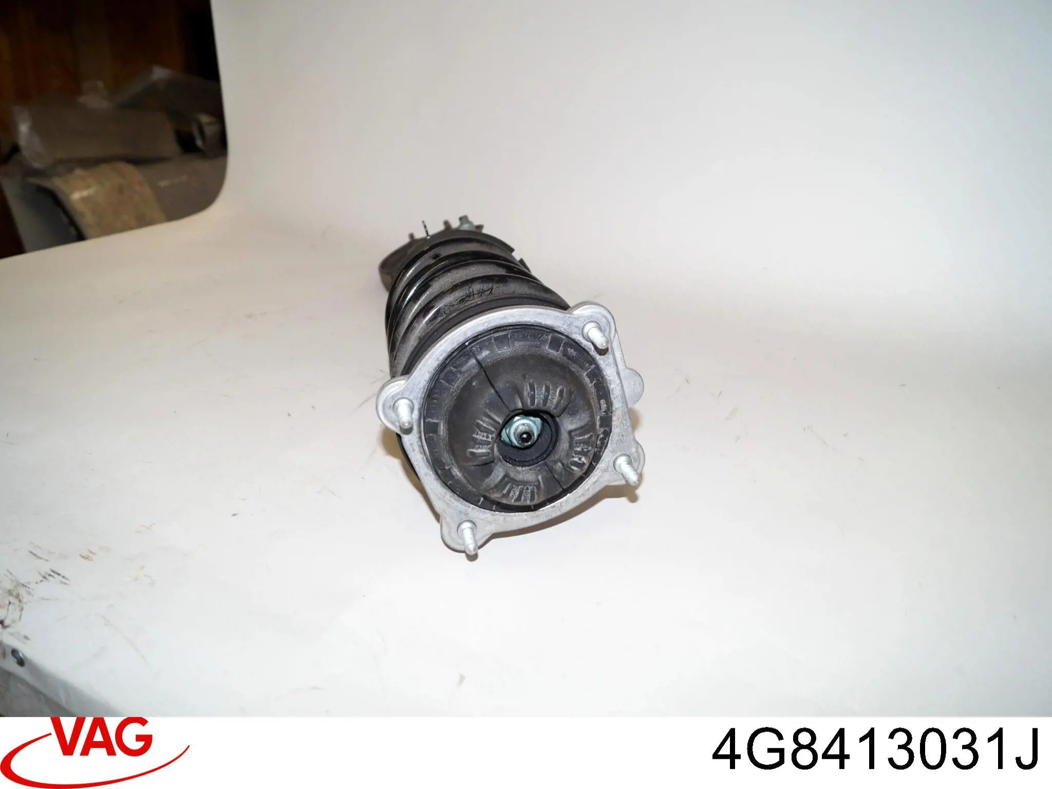 4G8413031J VAG Amortyzator przedni