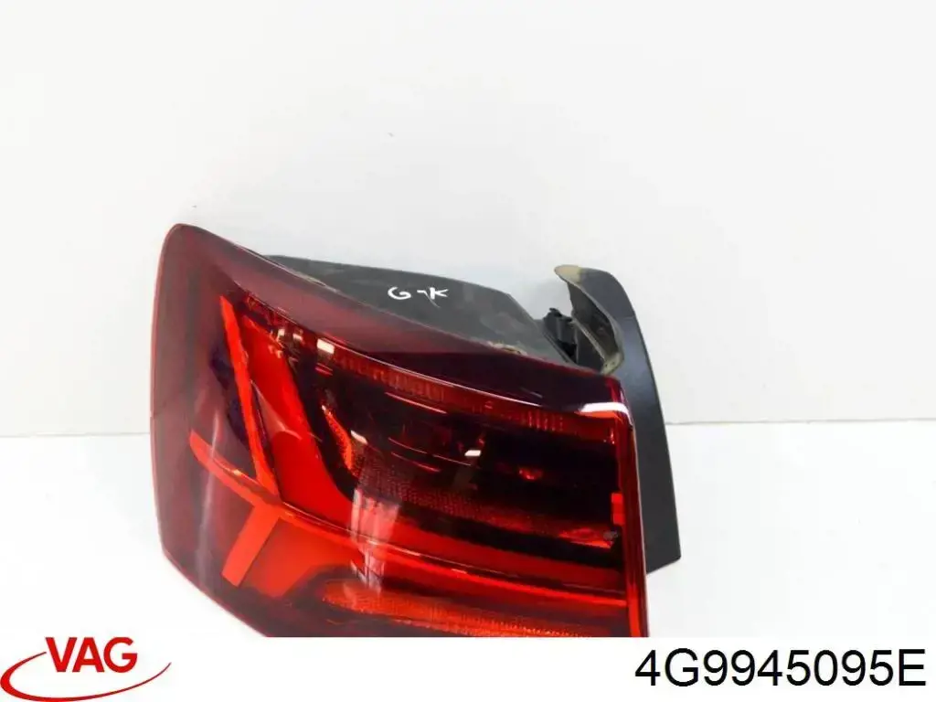 Lampa zespolona tylna lewa zewnętrzna VAG 4G9945095E cena, od 335,70 USD