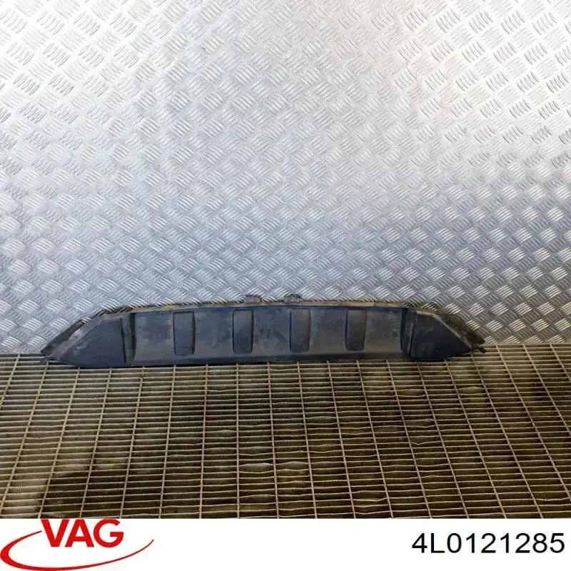 Kierownica powietrza/deflektor chłodnicy górna VAG 4L0121285 cena, od 15,69 USD