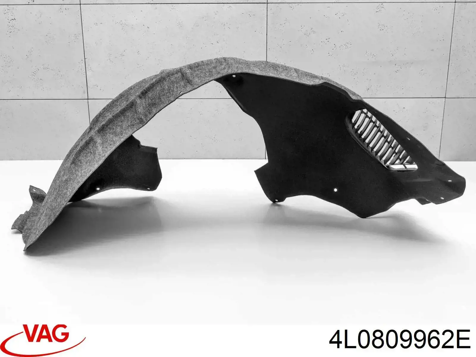4L0809962E VAG Nadkole błotnika przedniego prawe