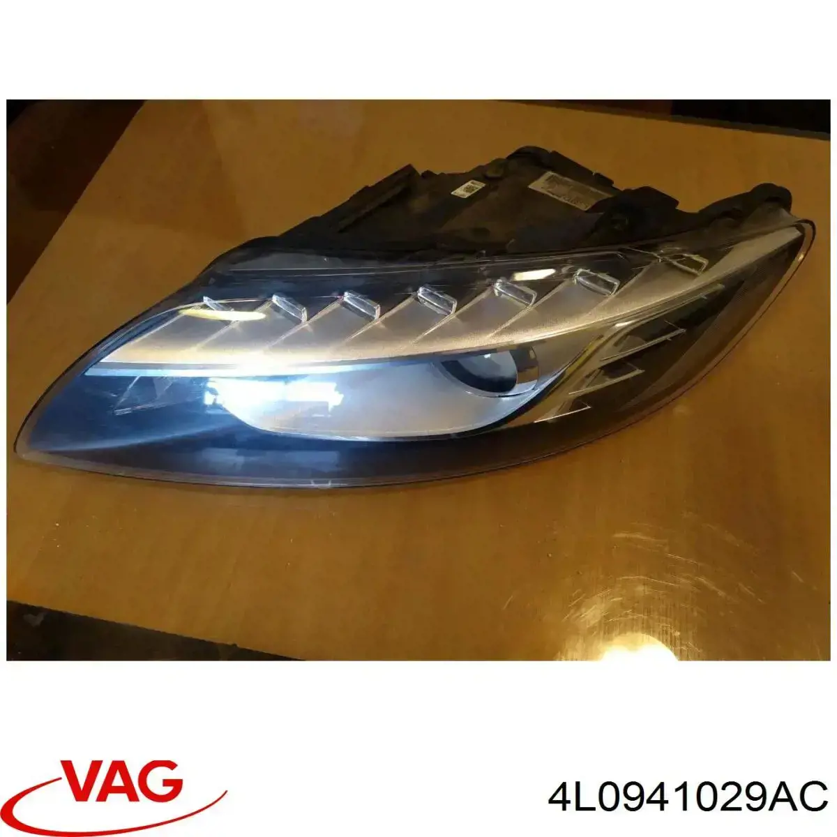 Reflektor lewy VAG 4L0941029AC cena, od 579,99 USD