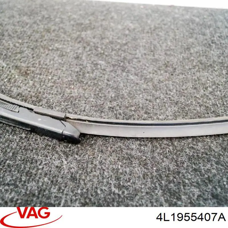 4L1955407A VAG Ramię wycieraczki szyby przedniej