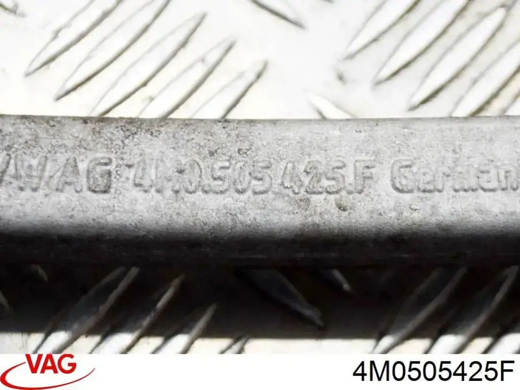 4M0505425F VAG Wahacz zawieszenia tylnego dolny lewy