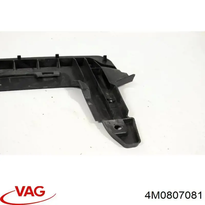 Nakładka panelu przedniego (osłony chłodnicy) górna VAG 4M0807081 cena, od 59,82 USD