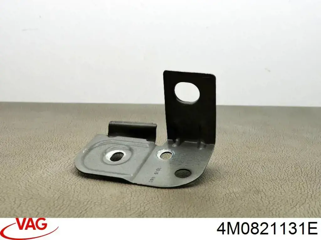 Wspornik do mocowania błotnika przedniego lewy przedni VAG 4M0821131E cena, od 84,11 USD