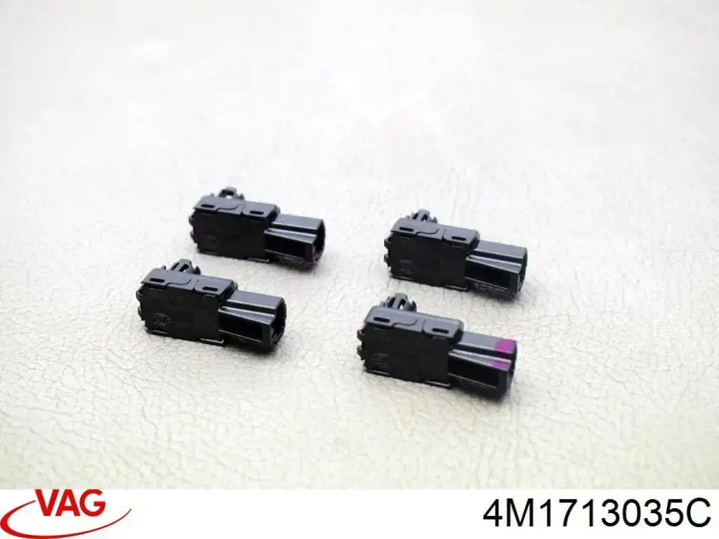  VAG 4M1713035C cena, od 41,29 USD