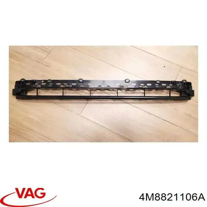 4M8821106A VAG Błotnik przedni prawy