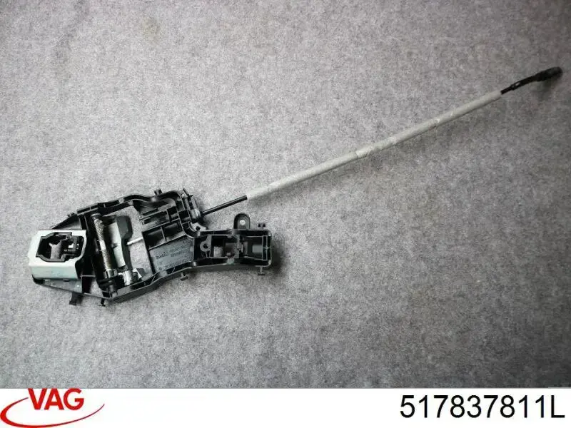 Pałąk zewnętrznej klamki drzwi przednich lewej VAG 517837811L cena, od 62,99 USD