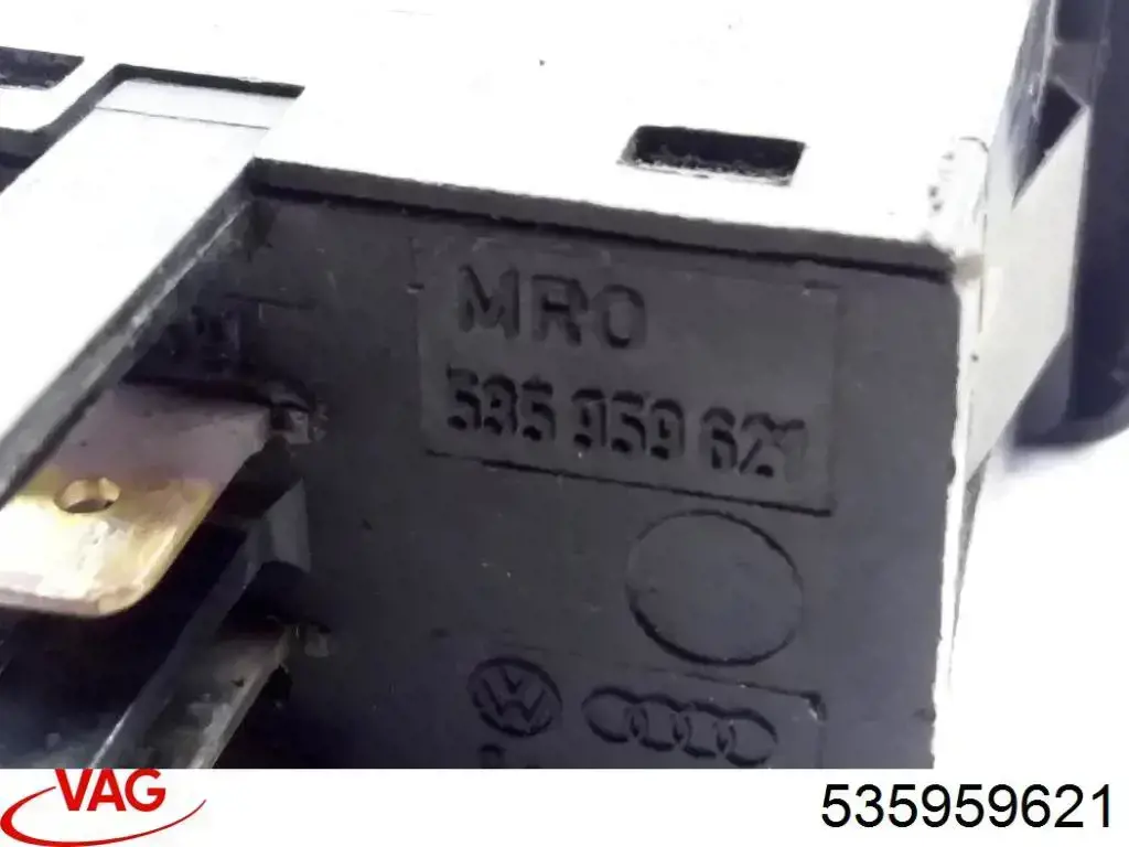 Do koszyka 535959621 VAG Przycisk ogrzewania szyby tylnej