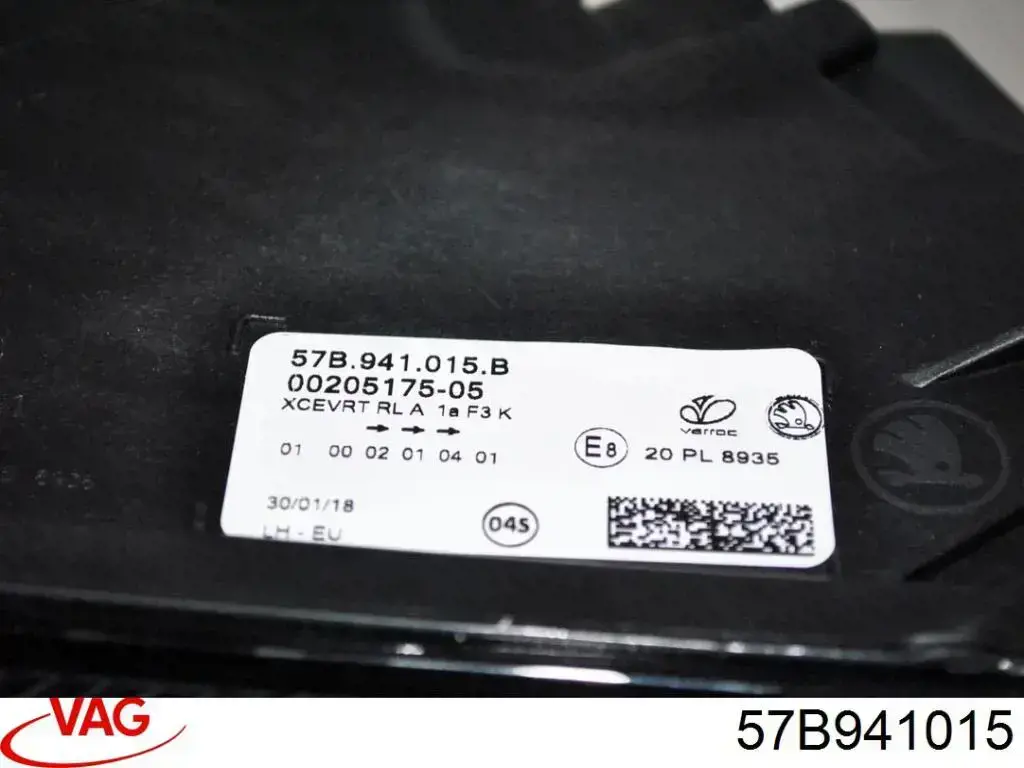 Reflektor lewy VAG 57B941015 cena, od 268,74 USD