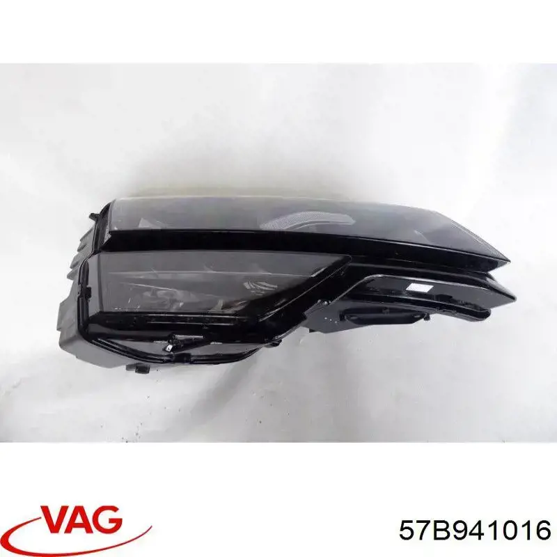 Do koszyka 57B941016 VAG Reflektor prawy