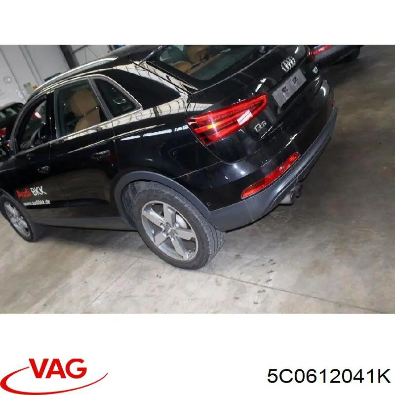 Do koszyka 1K0612041KB VAG Zaślepka haku holowniczego zderzaka przednia