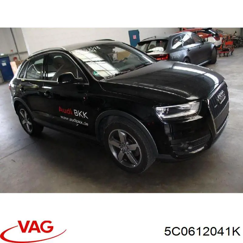 Zaślepka haku holowniczego zderzaka przednia VAG 1K0612041KB cena, od 204,24 USD