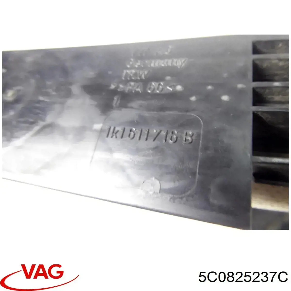 Do koszyka Osłona silnika, miski (przedziału silnika) Volkswagen Jetta VI 162, 163, AV3, AV2, AY2, AY3