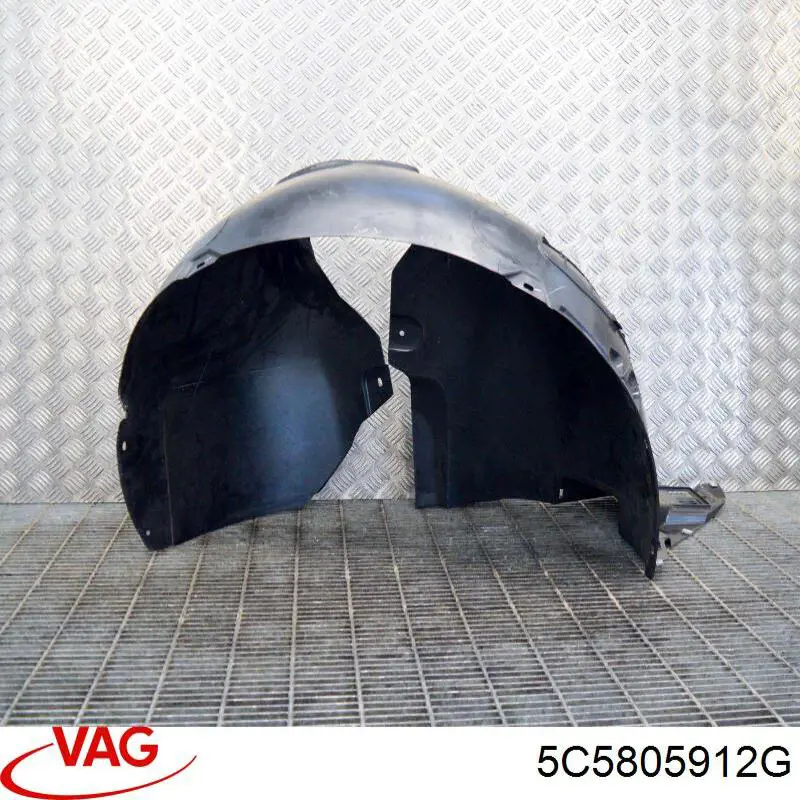 Nadkole błotnika przedniego prawe VAG 5C5805912G cena, od 33,43 USD