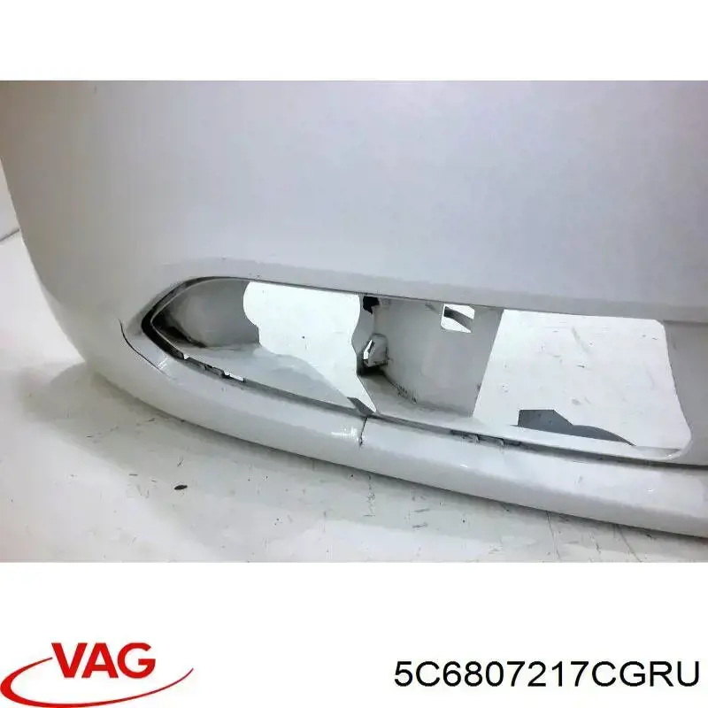 Zderzak przedni VAG 5C6807217CGRU cena, od 80,33 USD