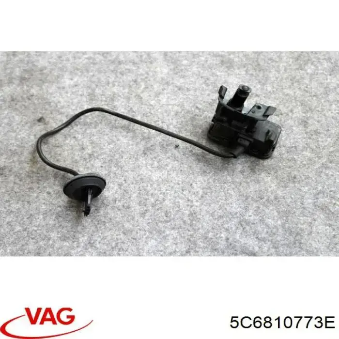 Zamek klapki wlewu paliwa = siłownik klapki wlewu paliwa VAG 5C6810773E cena, od 23,23 USD