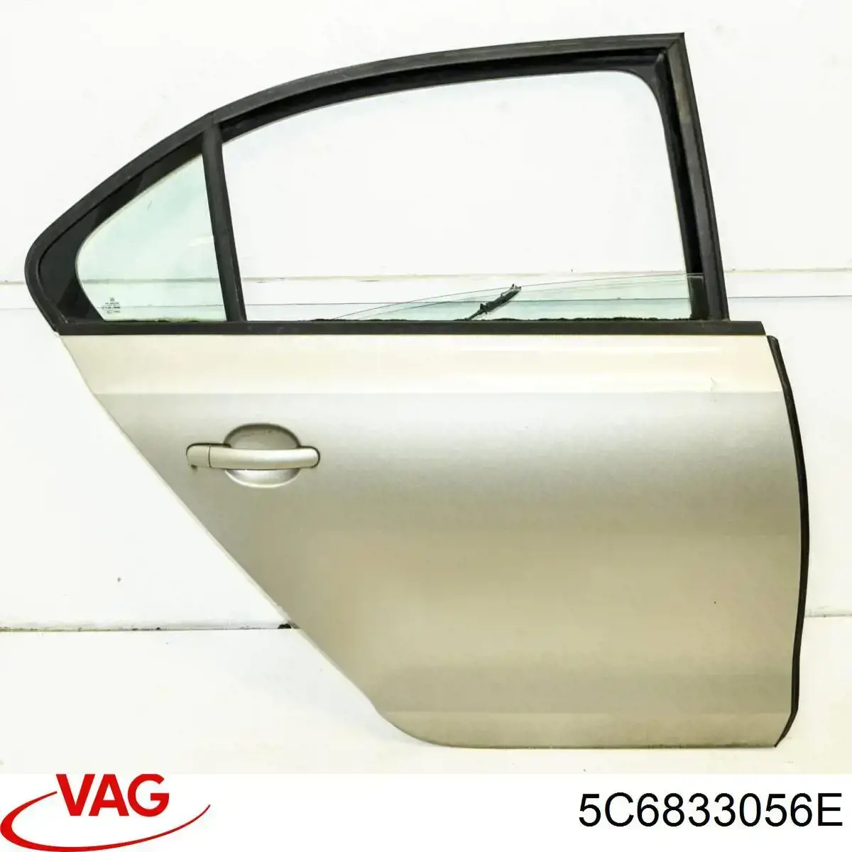 Do koszyka 5C6833056E VAG Drzwi tylne prawe