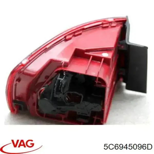 Lampa zespolona tylna prawa zewnętrzna VAG 5C6945096D cena, od 59,61 USD