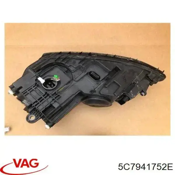Reflektor prawy VAG 5C7941752E cena, od 521,56 USD