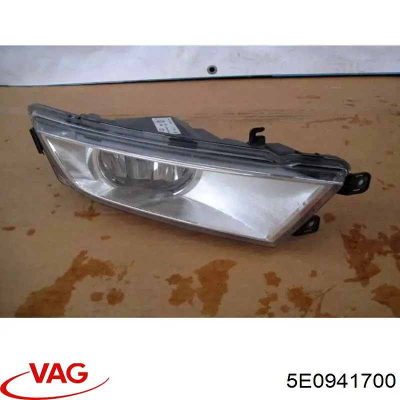 5E0941700 VAG Lampa przeciwmgielna prawa