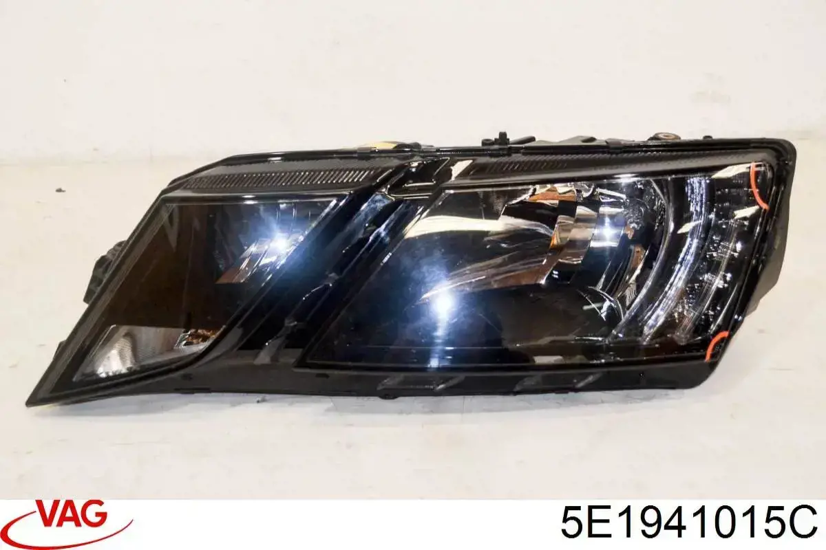 5E1941015C VAG Reflektor lewy
