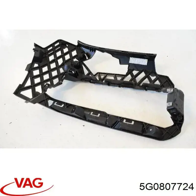 Wspornik zderzaka przedniego prawy VAG 5G0807724 cena, od 14,13 USD