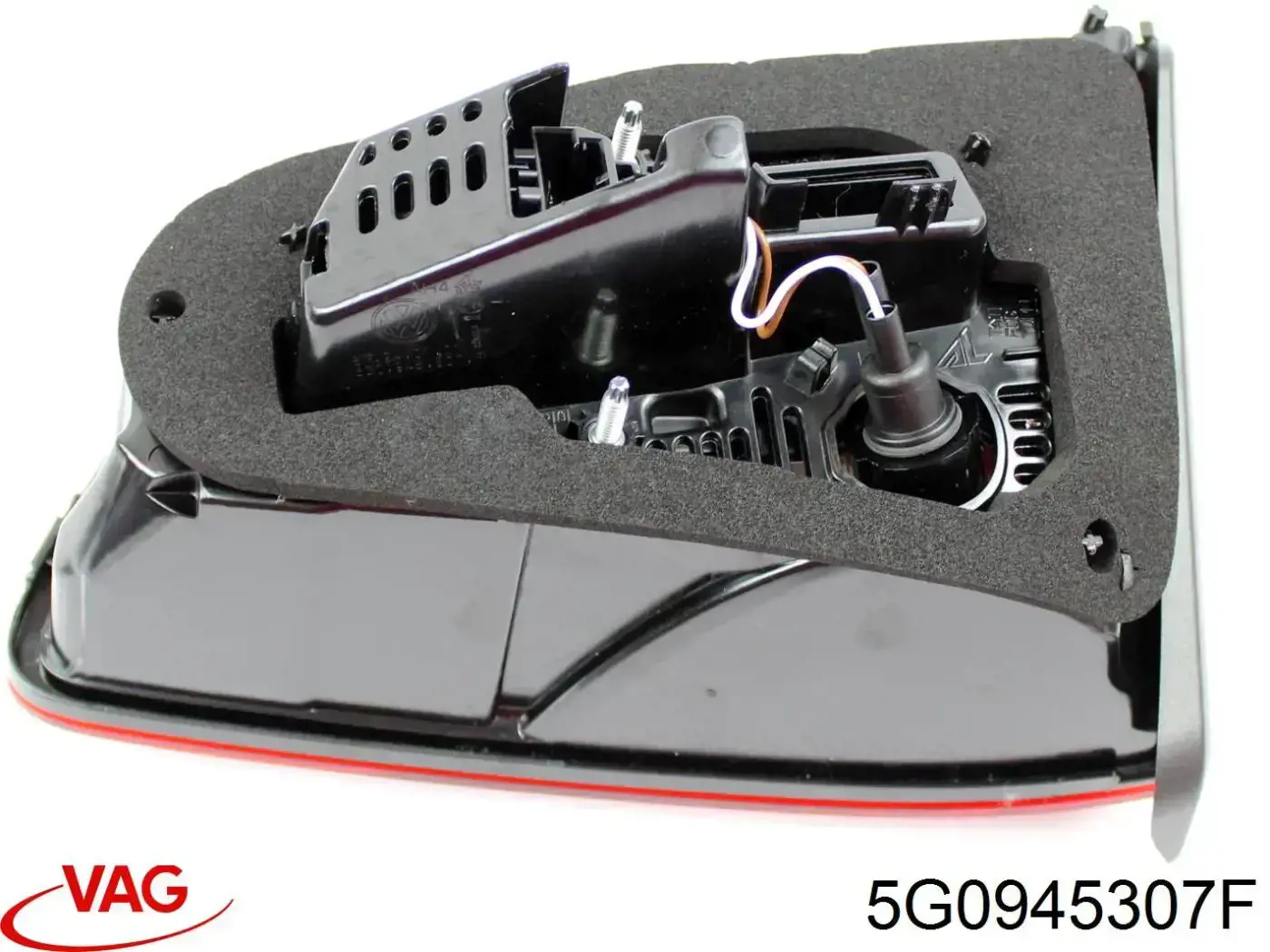 Lampa zespolona tylna lewa wewnętrzna VAG 5G0945307F cena, od 138,70 USD