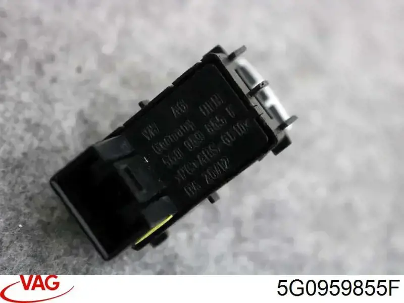 Panel przyciskowy sterowania podnośnikiem szyby tylny VAG 5G0959855F cena, od 44,77 USD