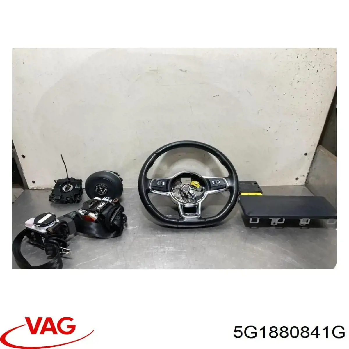 Poduszka powietrzna (AIRBAG) kierowcy, zabezpieczenie kolan VAG 5G1880841 cena, od 257,09 USD