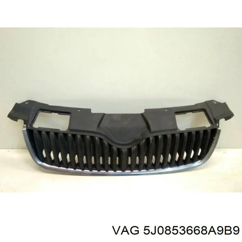 Atrapa chłodnicy VAG 5J0853668A9B9 cena, od 61,11 USD