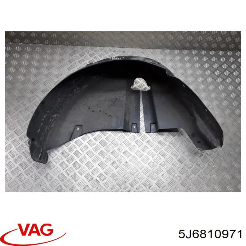 Nadkole błotnika tylnego lewe VAG 5J6810971 cena, od 28,06 USD