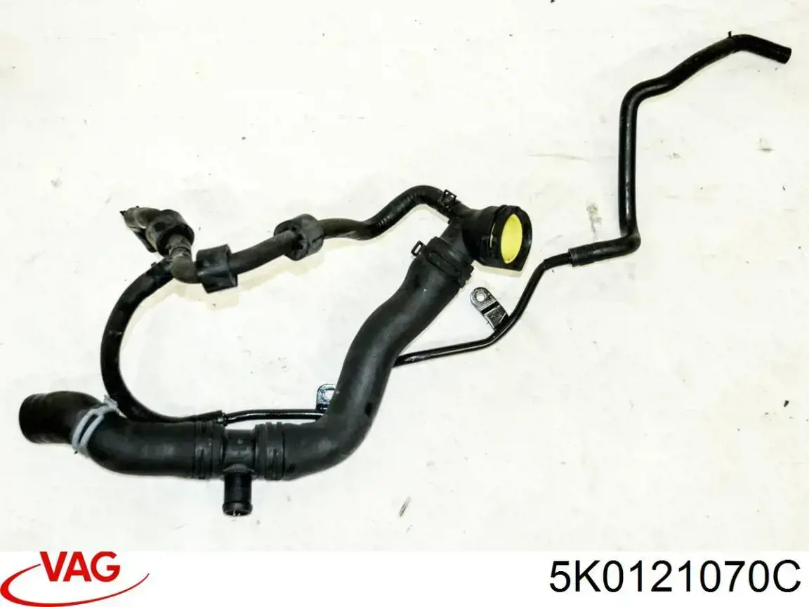 Przewód (króciec) układu chłodzenia VAG 5K0121070C cena, od 99,99 USD