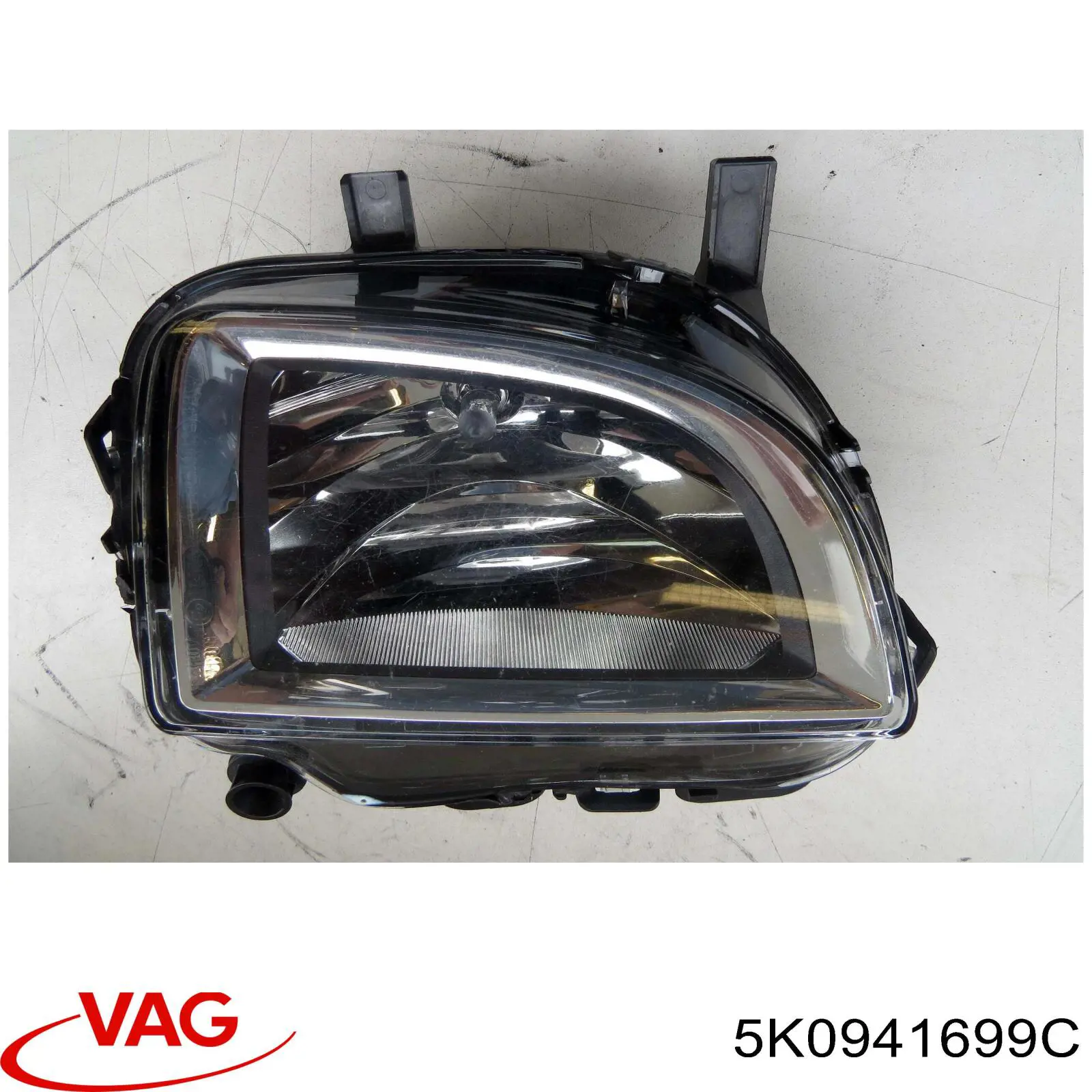 Lampa przeciwmgielna lewa VAG 5K0941699C cena, od 64,70 USD