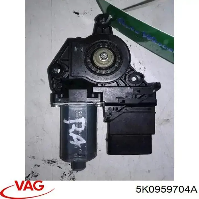 Mechanizm podnoszenia szyby drzwi tylnych prawych VAG 5K0959704A cena, od 35,06 USD