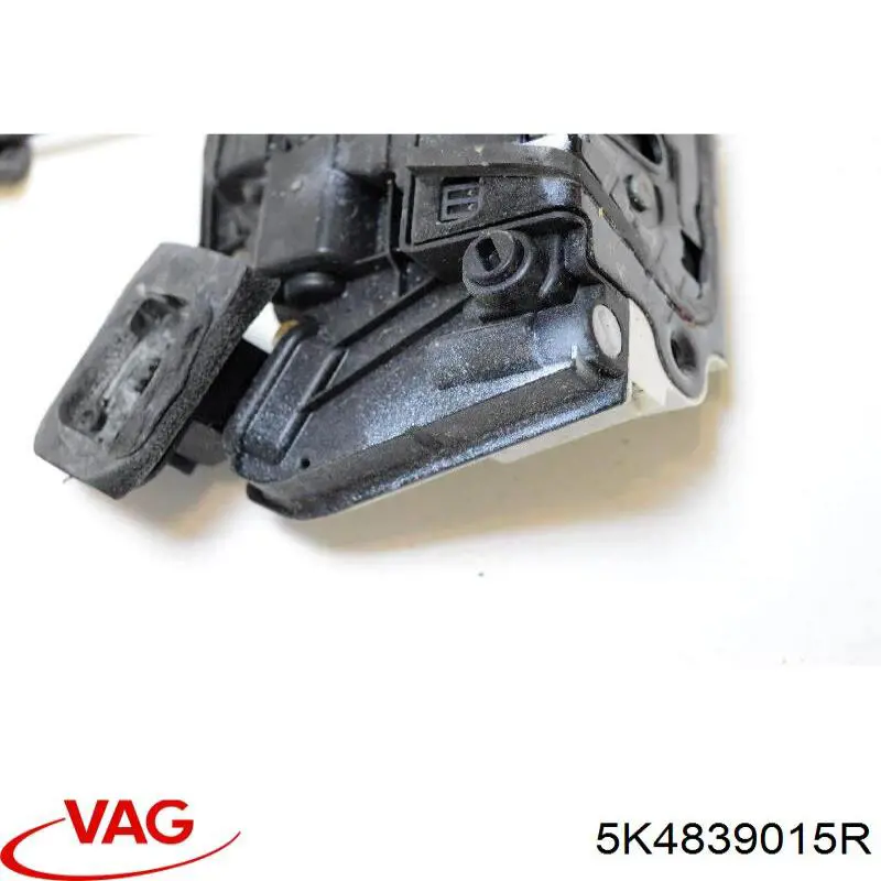 Zamek drzwi tylnych lewych VAG 5K4839015R cena, od 46,35 USD