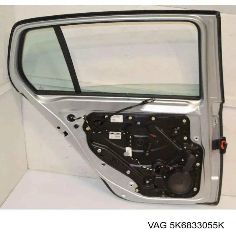 Do koszyka Drzwi tylne lewe Volkswagen Golf VI 5K1