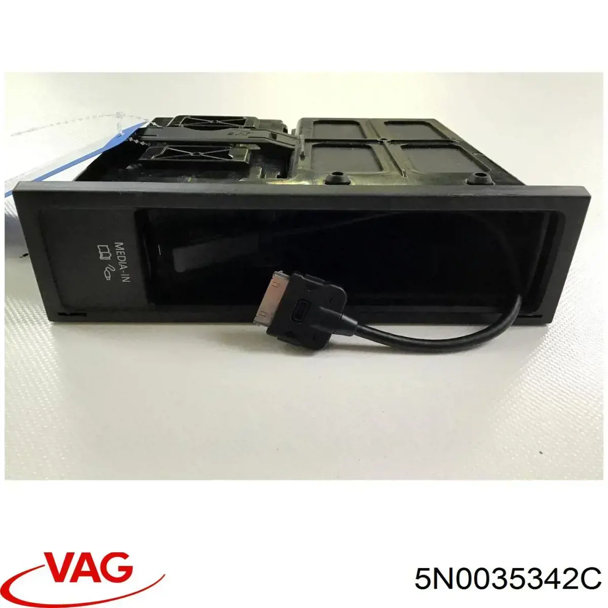 Blok sterowania multimedialny VAG 5N0035342C cena, od 49,38 USD