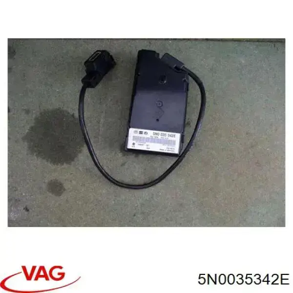 Blok sterowania multimedialny VAG 5N0035342E cena, od 56,18 USD