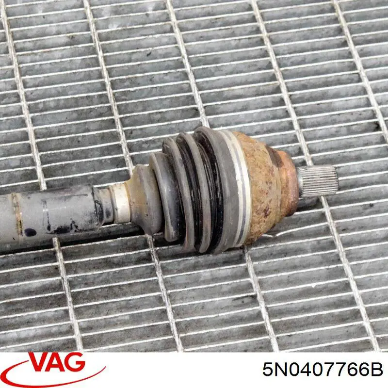 5N0407766B VAG Półoś napędowa przednia prawa