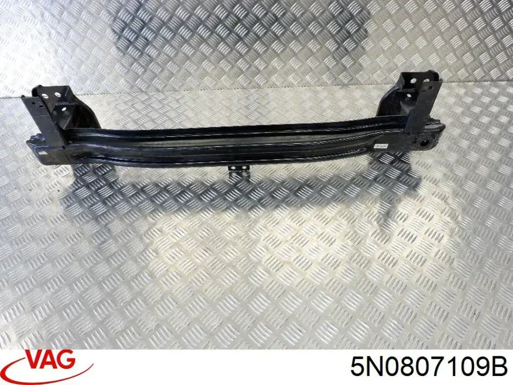 Wzmocnienie zderzaka przedniego VAG 5N0807109B cena, od 82,41 USD