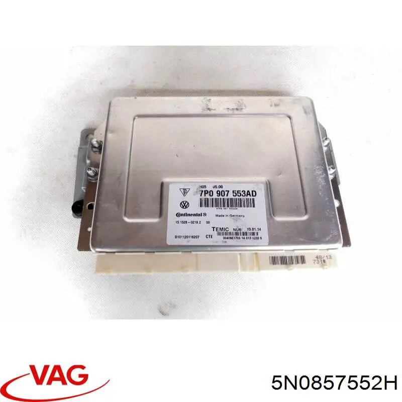 Osłona przeciwsłoneczna VAG 5N0857552H cena, od 66,40 USD