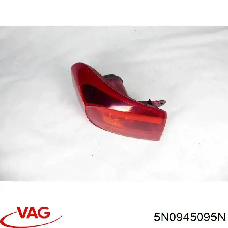 Lampa zespolona tylna lewa zewnętrzna VAG 5N0945095N cena, od 96,69 USD