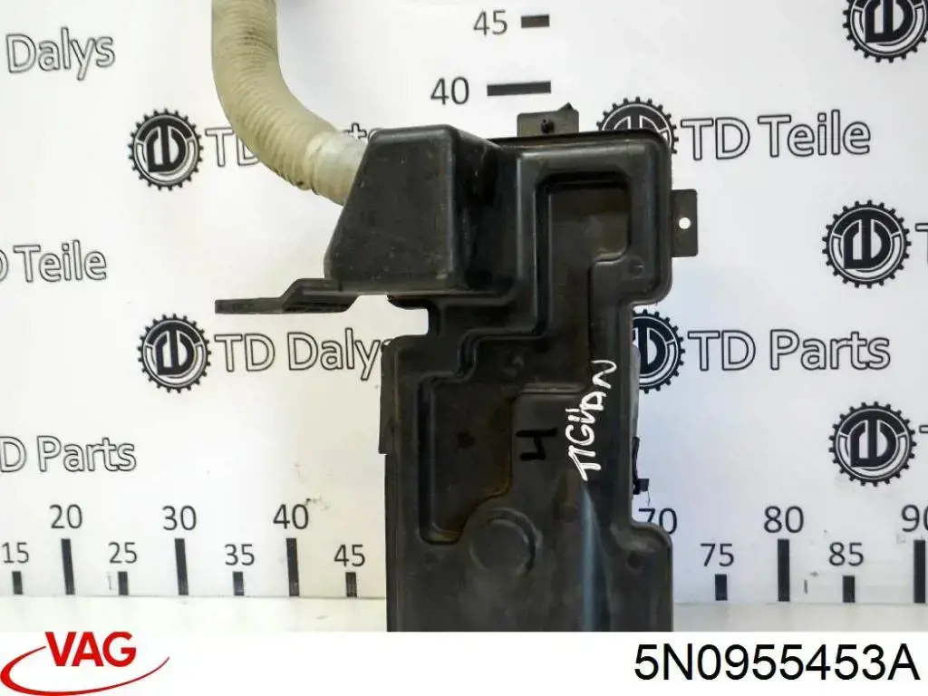 Do koszyka 5N0955453A VAG Zbiorniczek spryskiwacza szyb