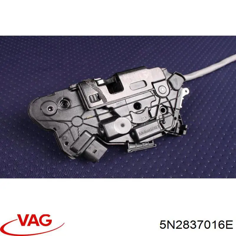 Do koszyka 5N2837016E VAG Zamek drzwi przednich prawych