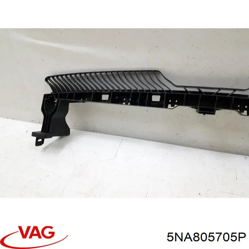 Wspornik zderzaka przedniego środkowy VAG 5NA805705P cena, od 79,26 USD