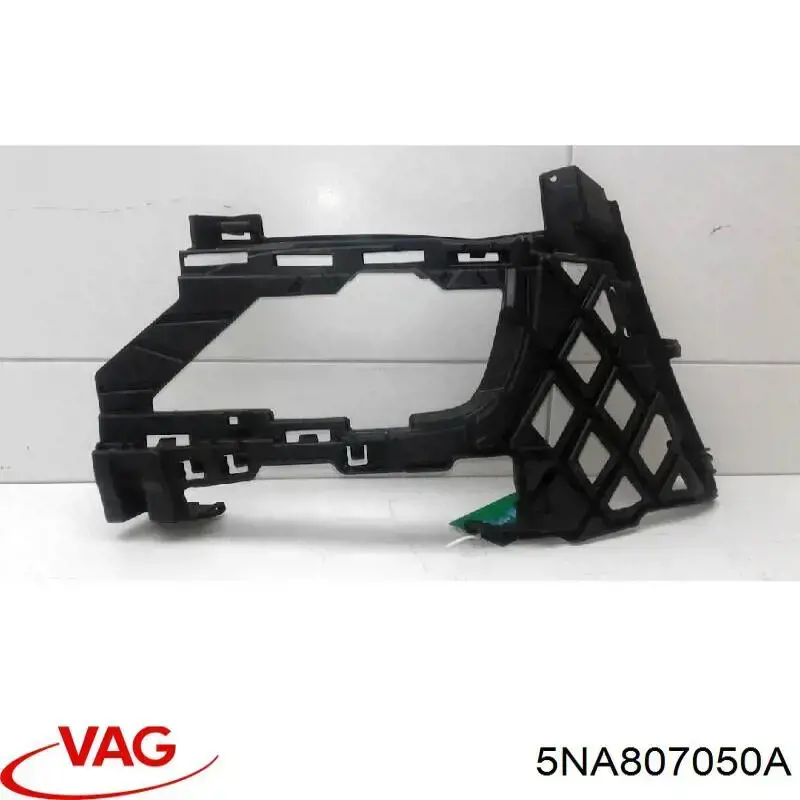 Prowadnica zderzaka przedniego prawa FPS FP7445932 cena, od 10,08 USD