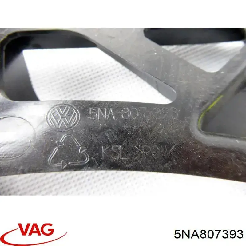 Prowadnica zderzaka tylnego lewa VAG 5NA807393 cena, od 103,70 USD