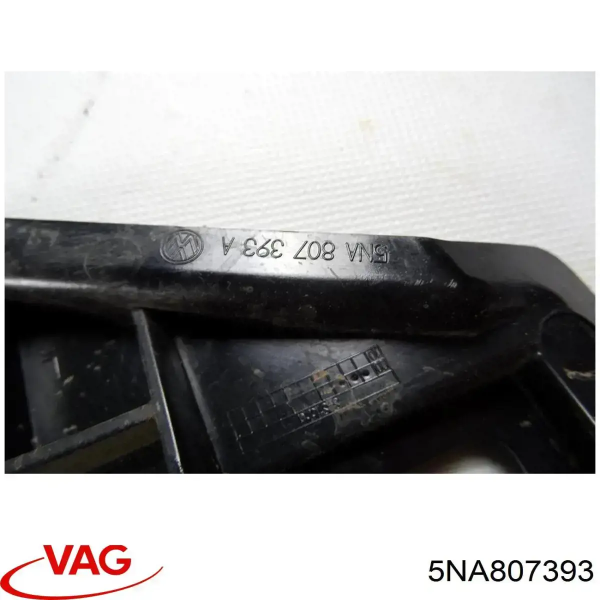 Do koszyka 5NA807393 VAG Prowadnica zderzaka tylnego lewa